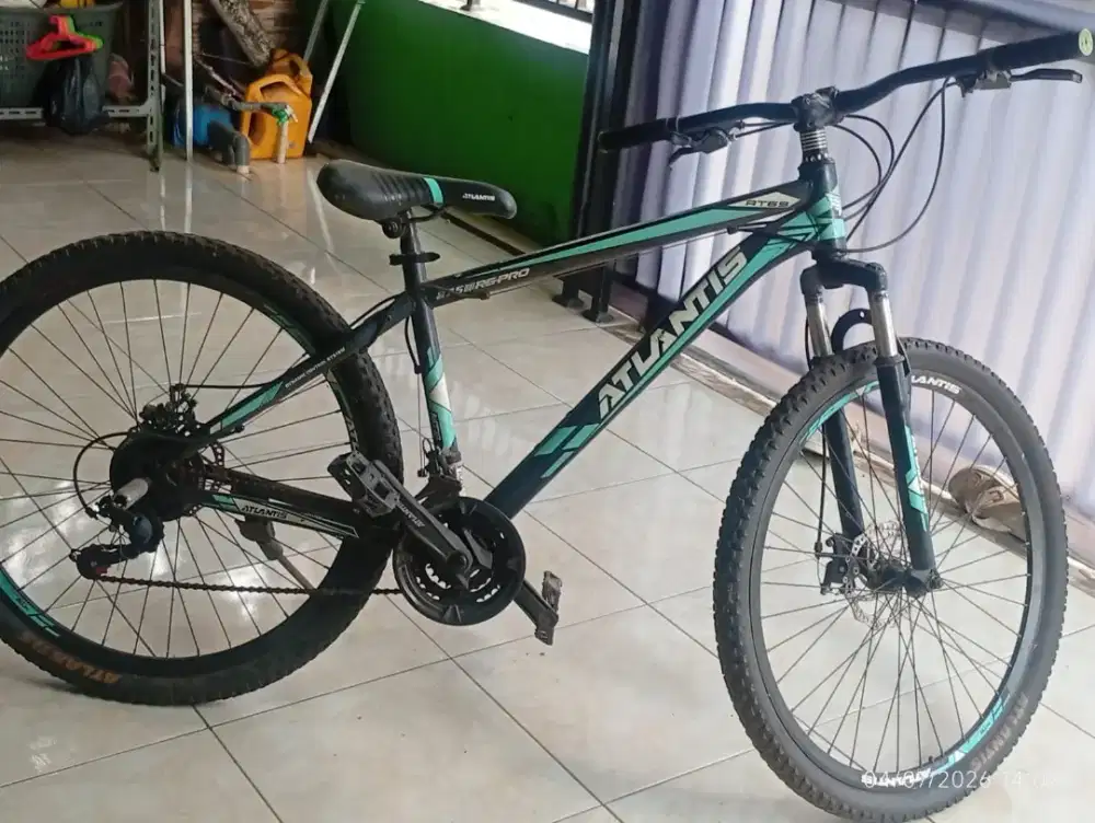 Sepeda atlantis UK 27,5