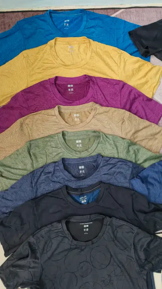 Uniqlo Baju Gym Olahraga Pria Size L Satuan Atau Borongan