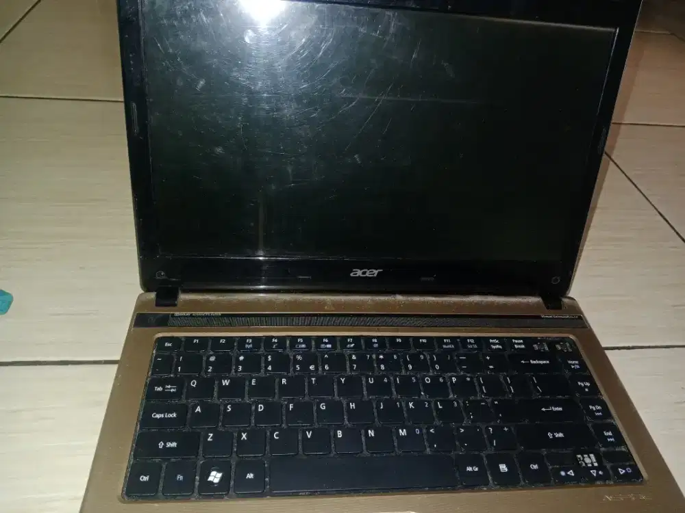 Laptop ACER aspire 4352 series