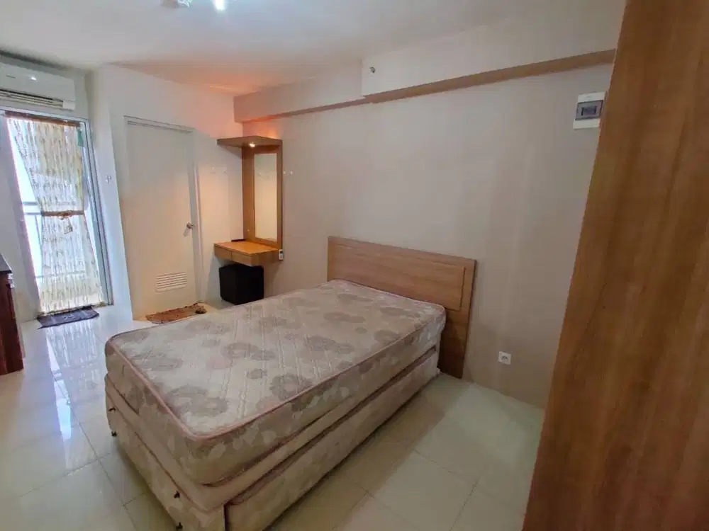 GREEN PALACE KALIBATA CITY - TYPE STUDIO (MINT CONDITION)