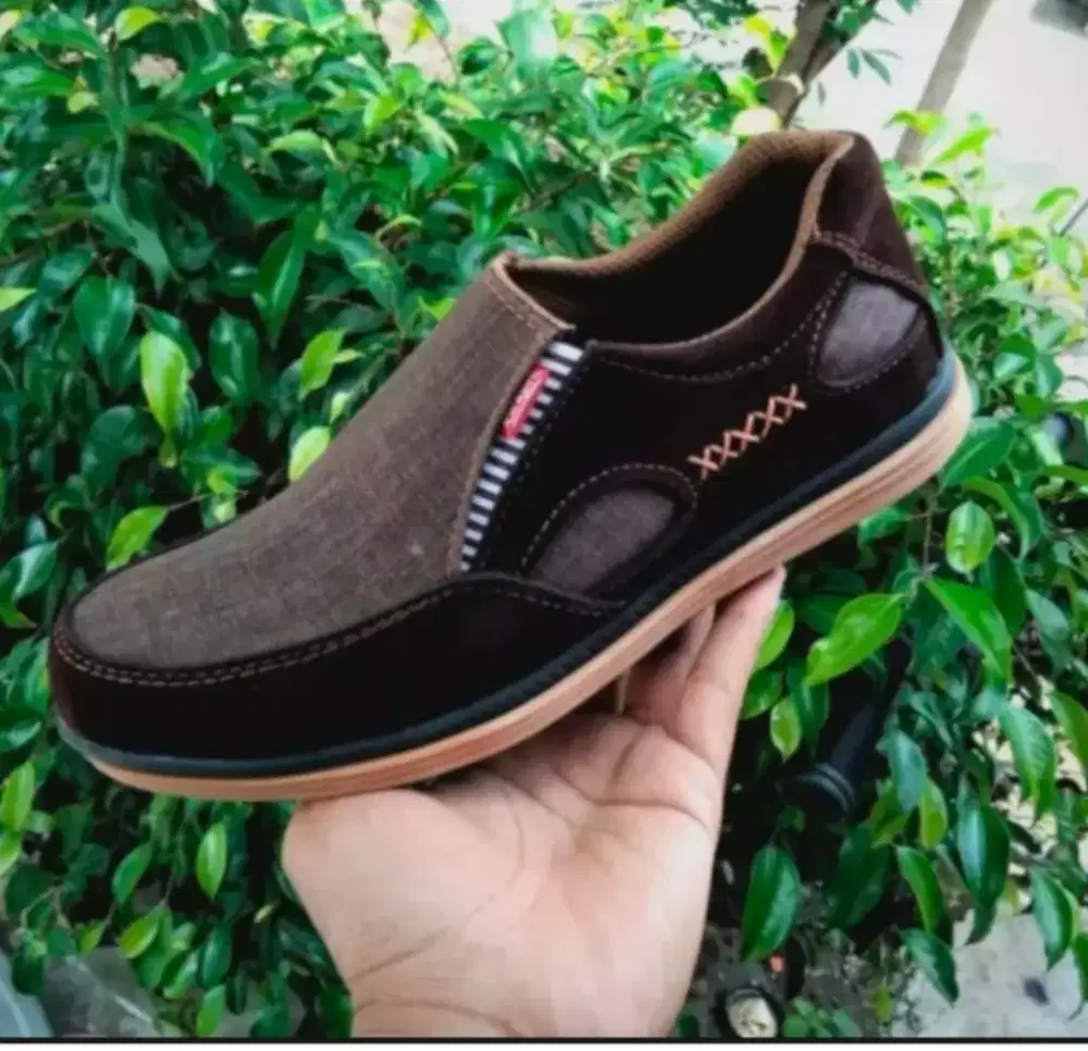 Sepatu stylist kickers no 40