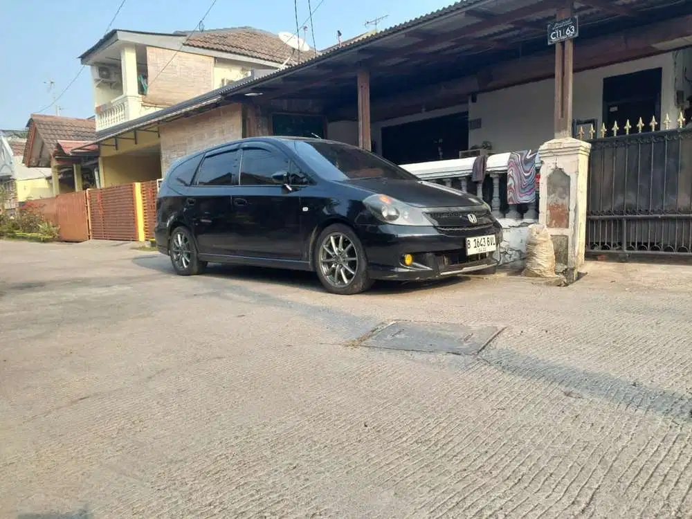 Honda Stream 2004 Bensin