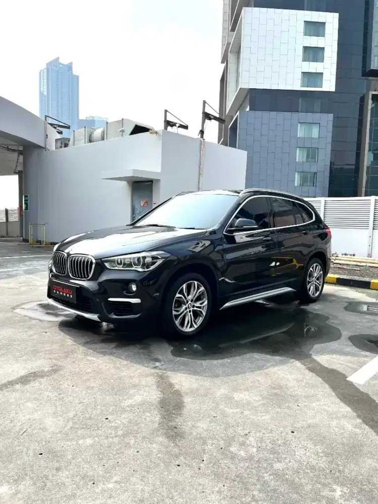 Tanpa BI Cek BMW X1 S Drive 18 Xline PANORAMIC SUNROOF BERGARANSI