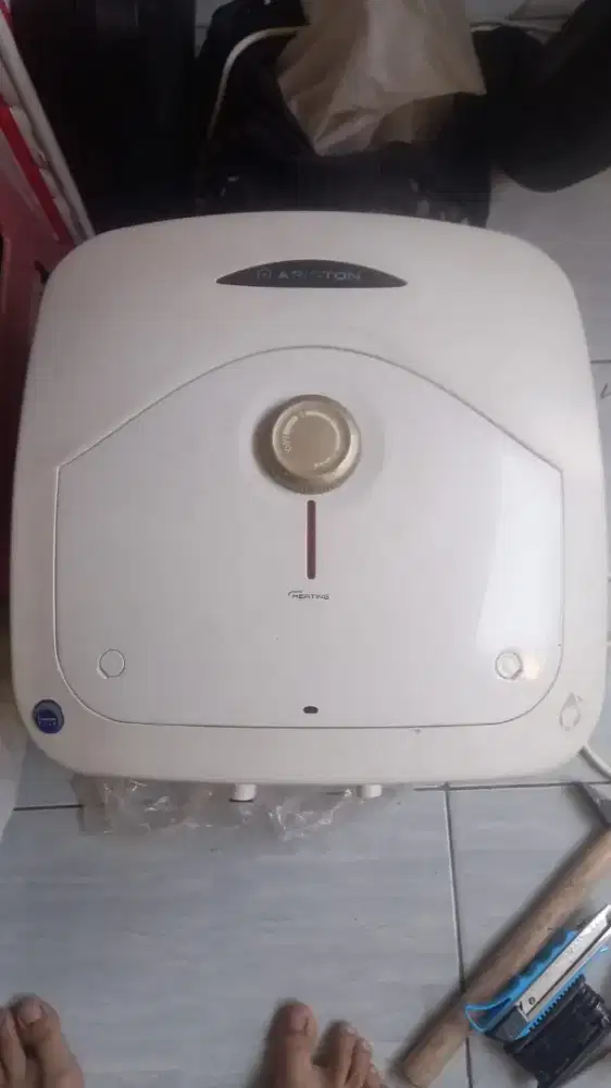 Water heater 15lt Ariston seri R