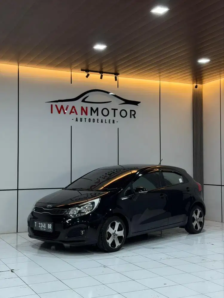 Istimewa Pajak Baru ! Kia Rio AT Tahun 2014