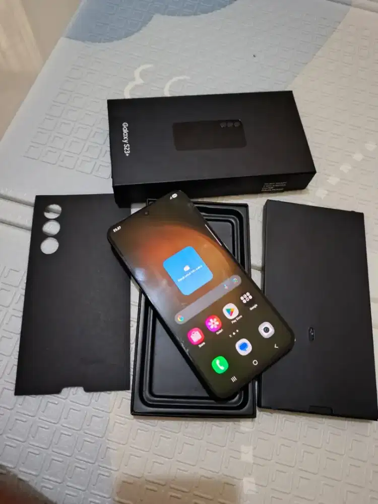 Samsung S23+ 8/256 Like New