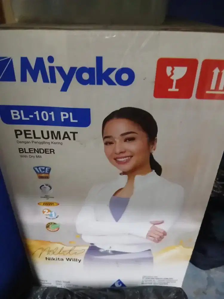 Blender Miyako masih baru segel belum di buka