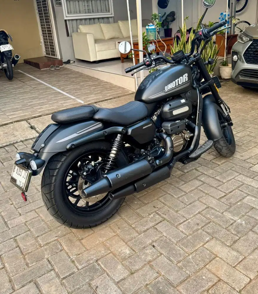 Motor kesayangan jarang pake, siap luar kota. BU
