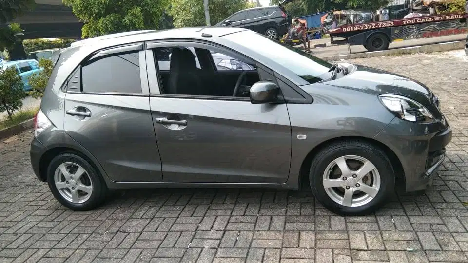 DIJUAL BRIO 2014 (PRIBADI)