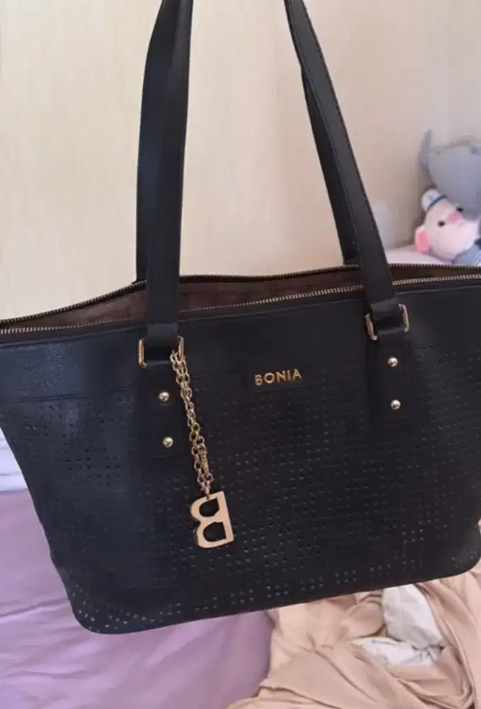 Bonia Totebag ukuran medium