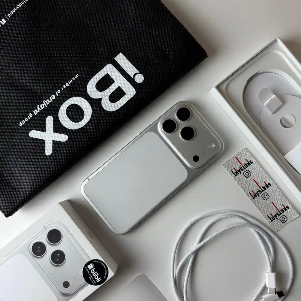 iPhone 17 Pro 256gb Silver iBox Garansi Resmi Oktober 2026