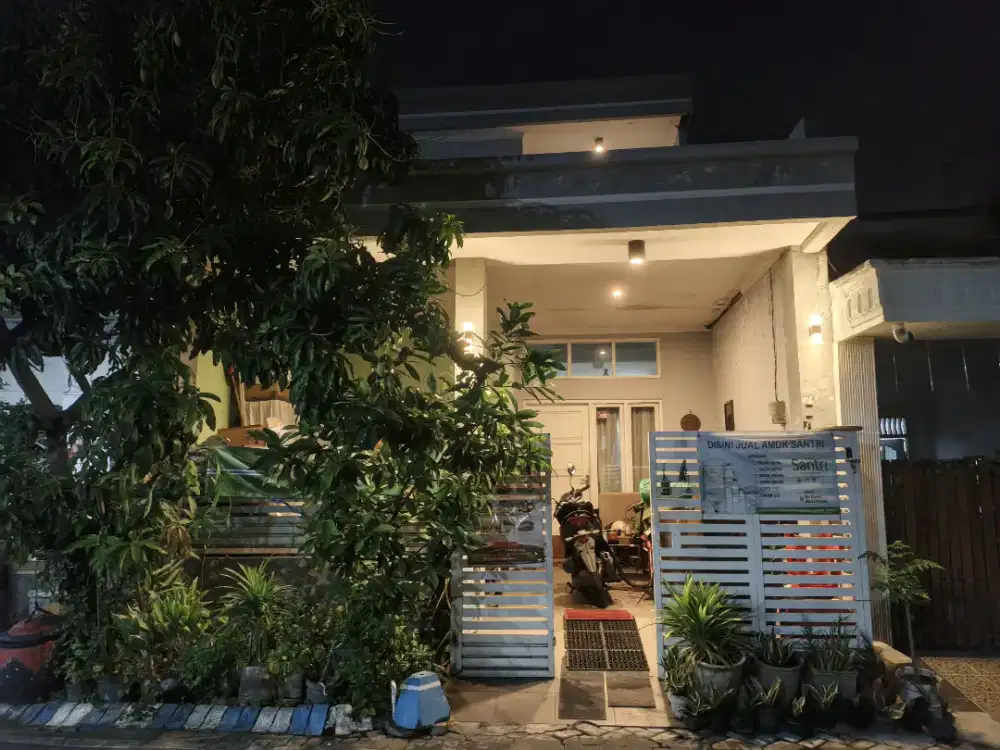Dijual Rumah 2 Lantai Graha Mutiara Luas LT 90 m² LB 160 m² ,Siap Huni