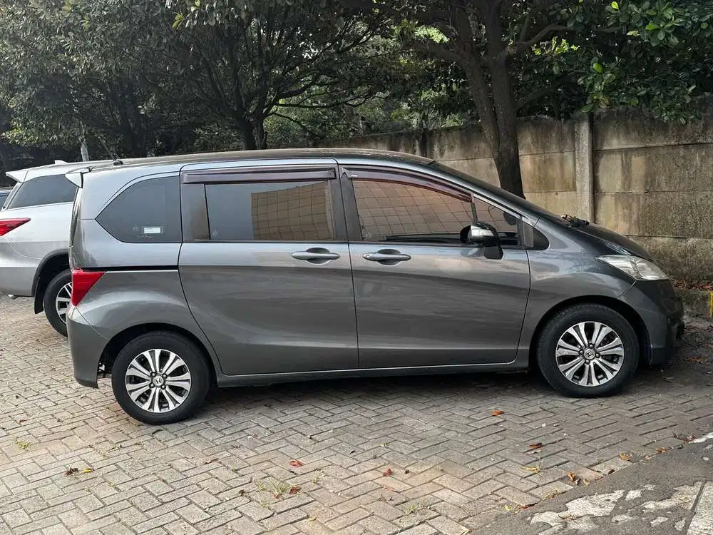 Honda Freed 2013 Bensin