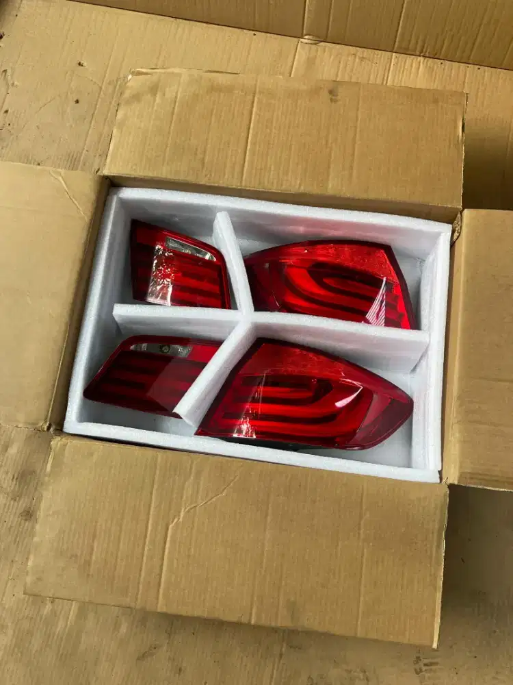 Lampu belakang bmw f10