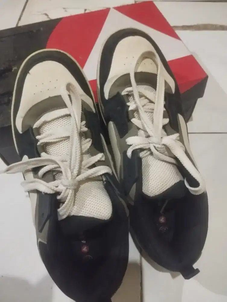 Sepatu caasual merk airwalk