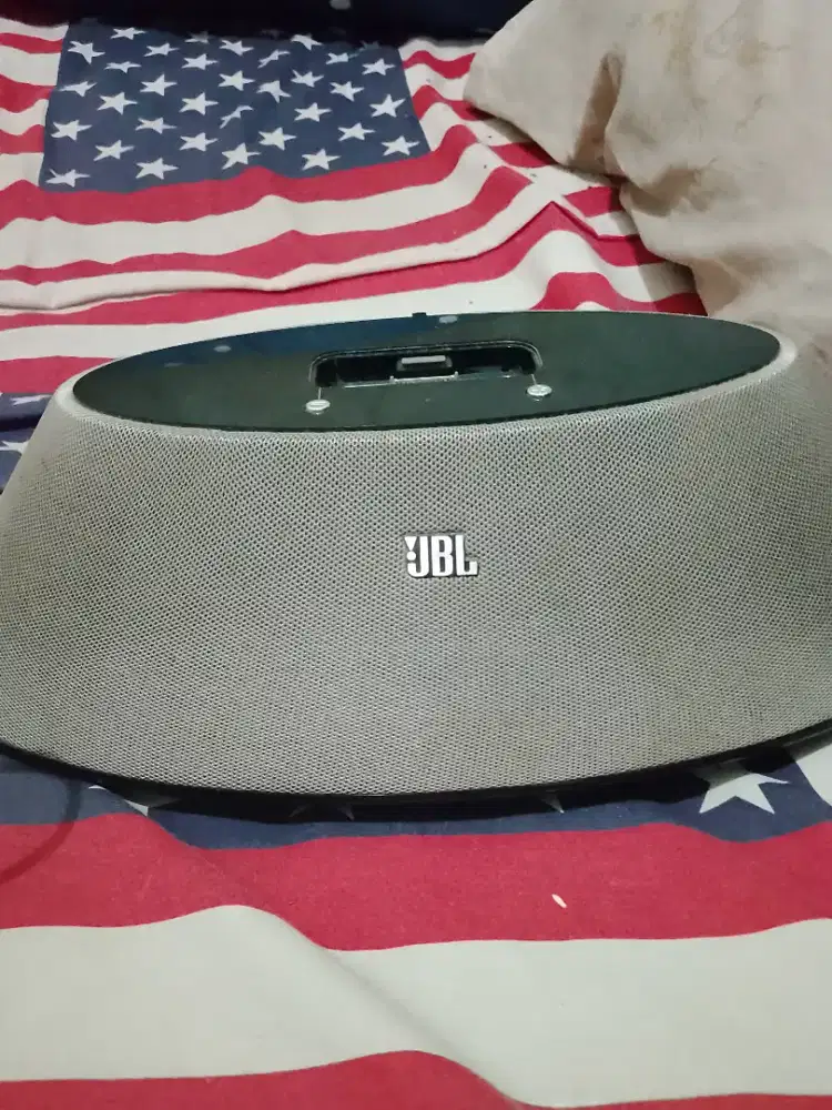 JBL on stage speaker 400p