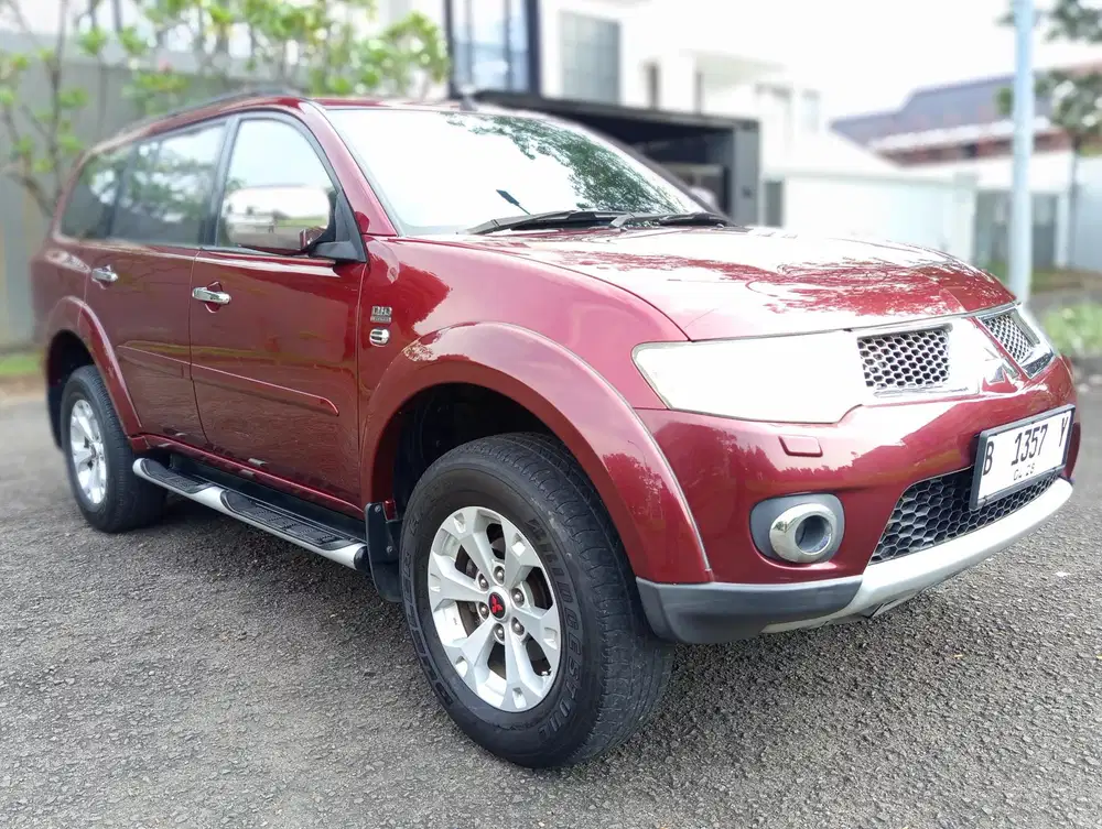 Mitsubisihi Pajero Sport Dakar 2.5 AT 2.5 Diesel 2012 Merah Istimewa