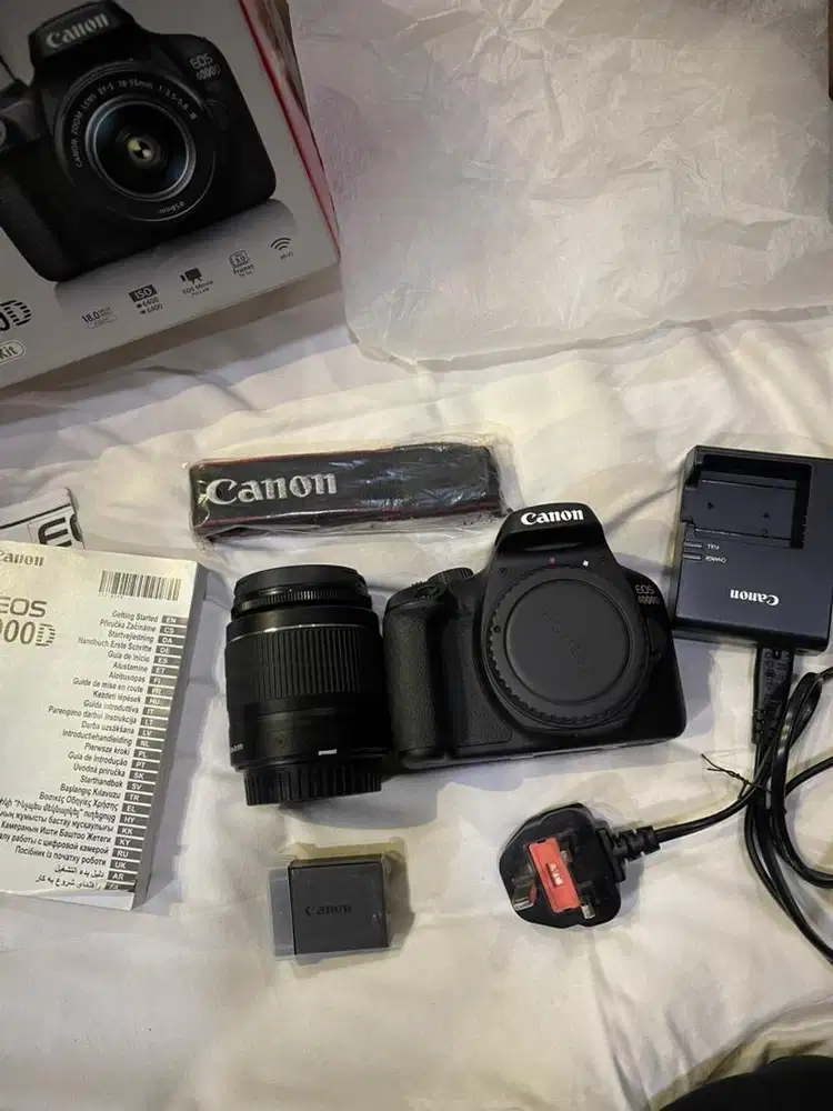CANON EOS 4000D