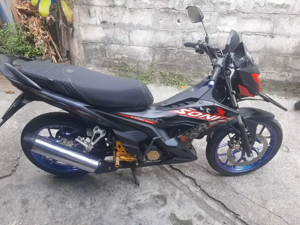 Honda sonic 150 r tahun 2021