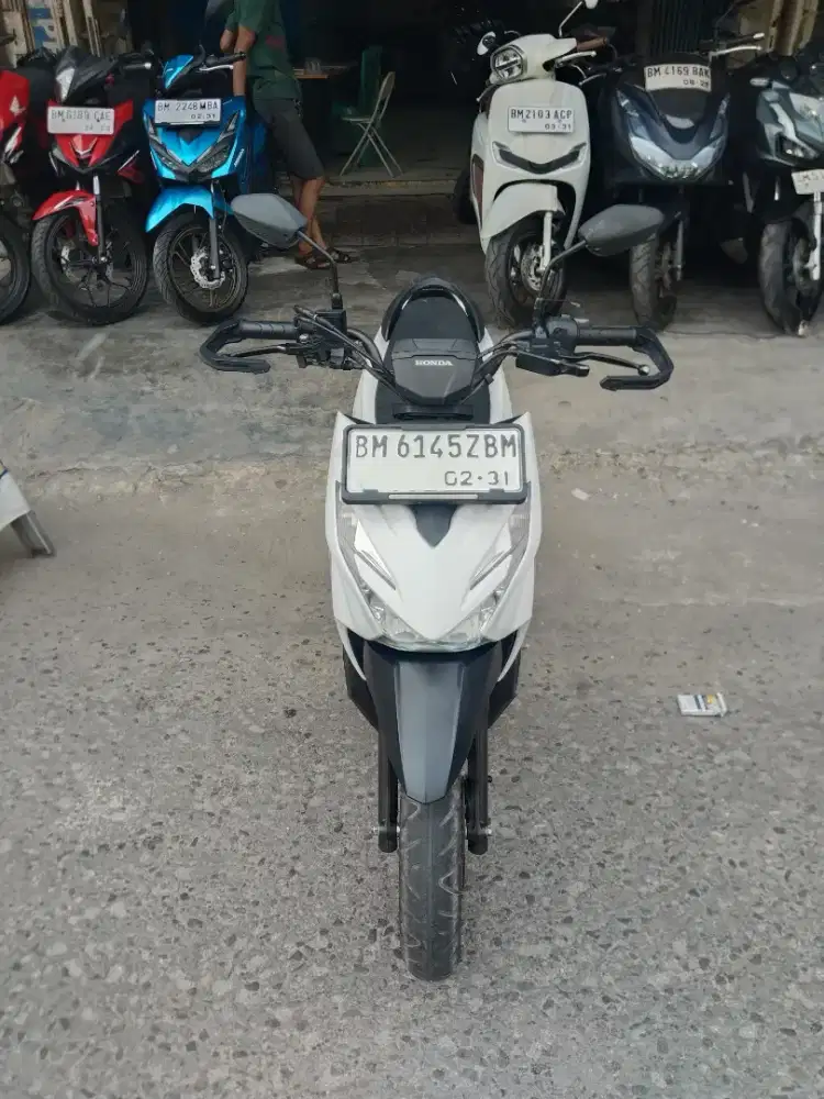 Dijual cepat Honda beat sreat tahun 2025