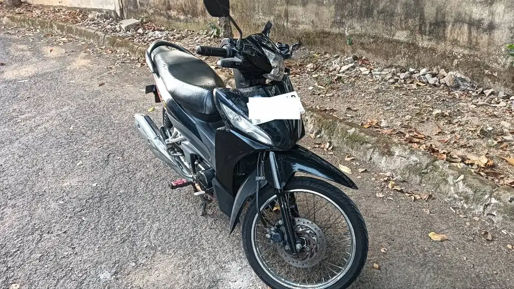 Dijual Motor Revo Fit Injeksi tahun 2018