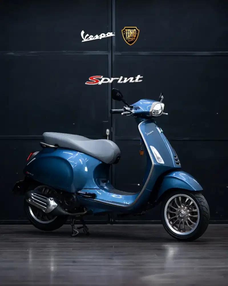 VESPA SPRINT 10TH ANNIVERSARY *RARE ITEM*
