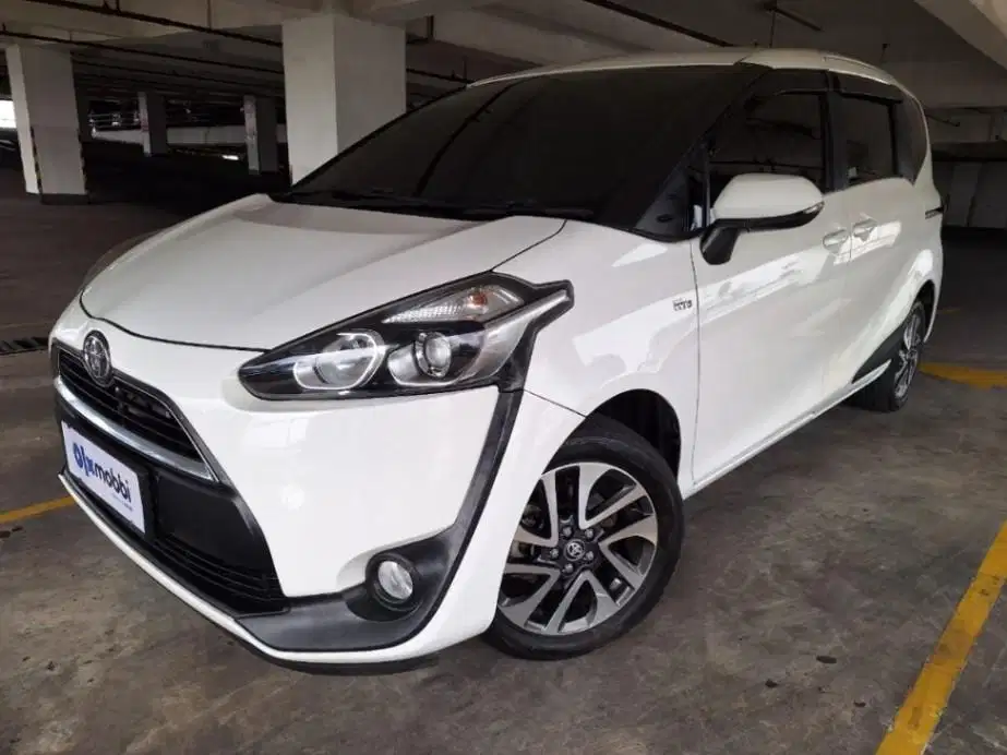 DP RENDAH Toyota Sienta 1.5 V Bensin-AT 2017 TOOS