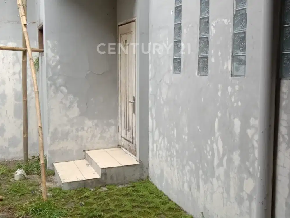 Rumah perlu renovasi di jual di sektor 9 Bintaro lokasi strategis
