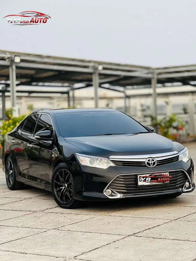 Toyota Camry 2.5 V 2015 Bensin