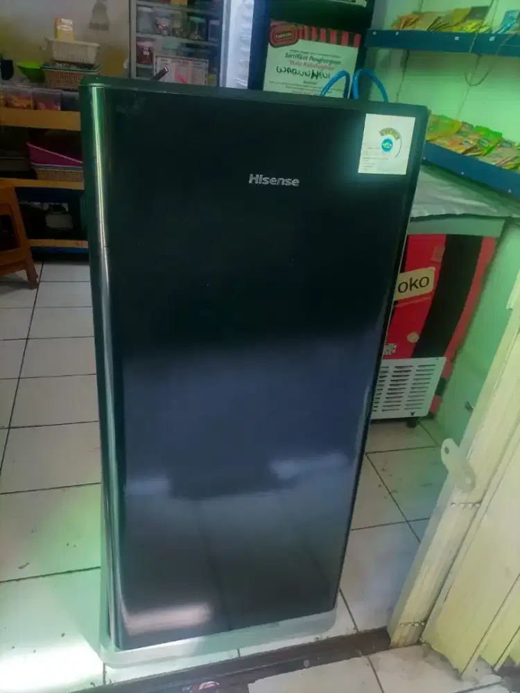 Lemari Es Hisense