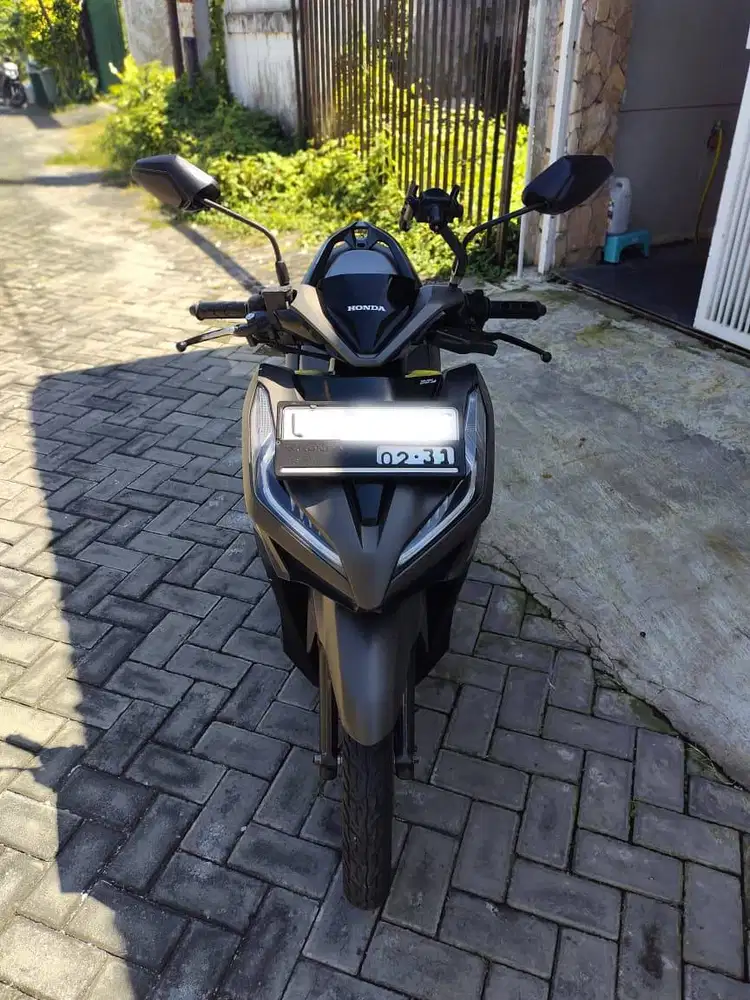 JUAL VARIO 150 2021  MATTE BROWN