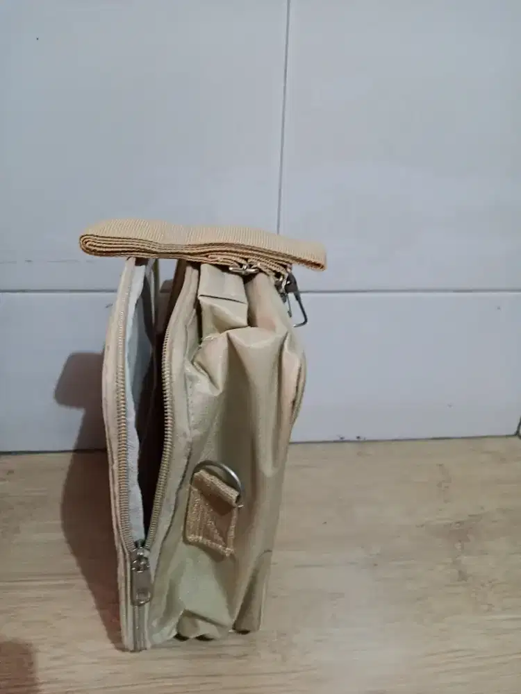 Tas selempang souvenir