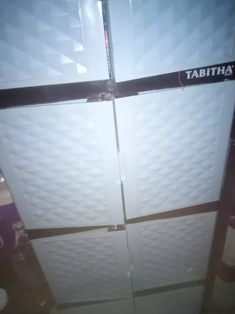 Lemari tabita 4 susun