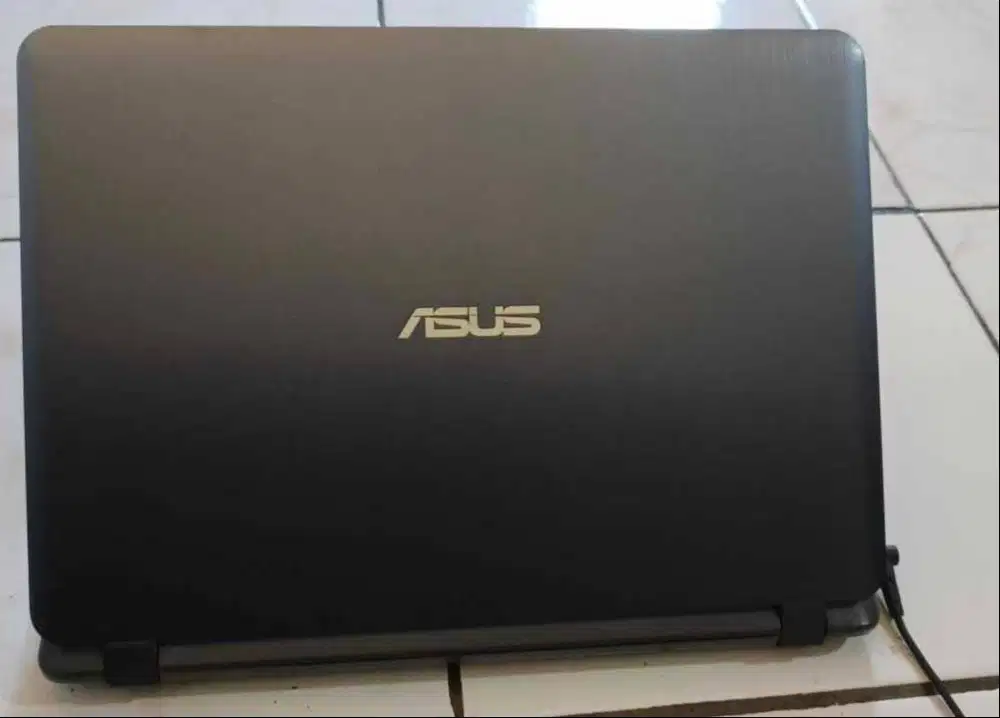 Laptop Asus A407m