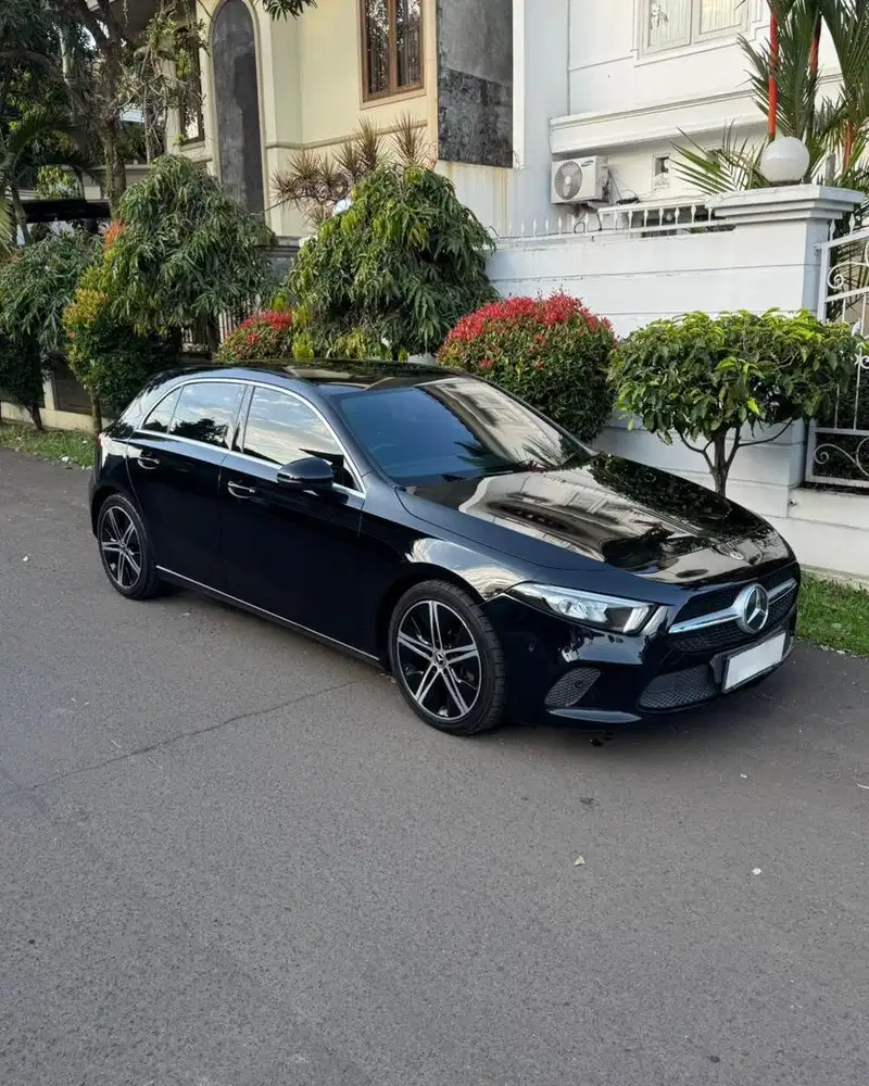 Mercedes Benz A200 2019 Hatchback Mbux