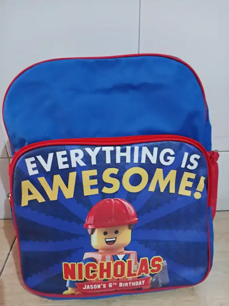 Tas ransel sekolah