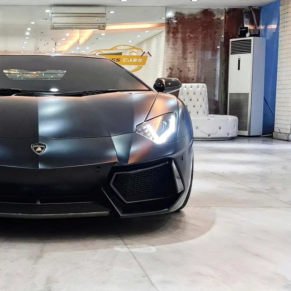 Lamborghini AVENTADOR 2014