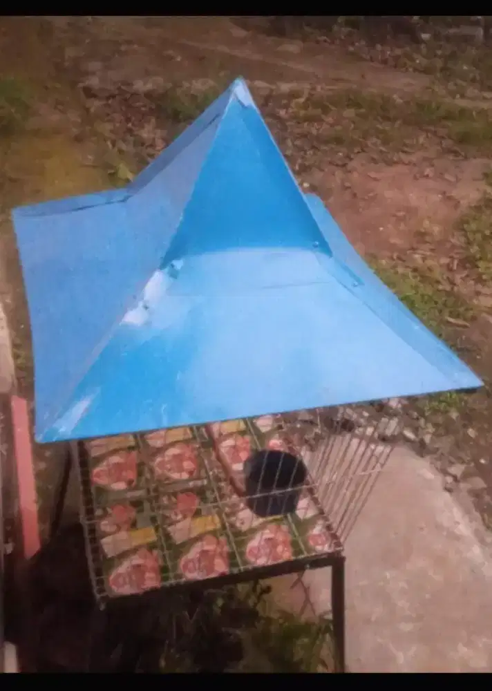 Kandang besar model rumah