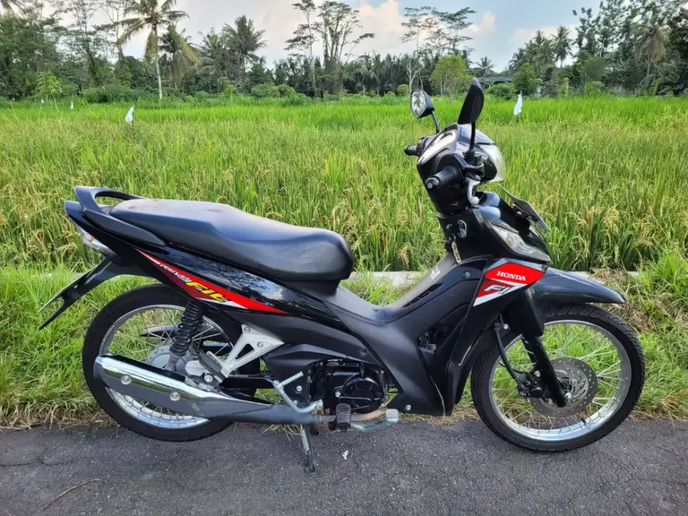 REVO VIT 2025 LOW KM