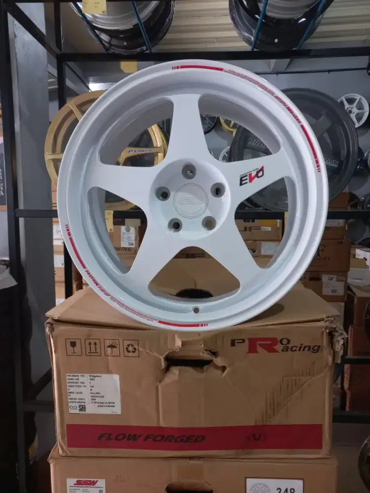 Velg regamaster evo r18 5x114 lbr8,5 et40