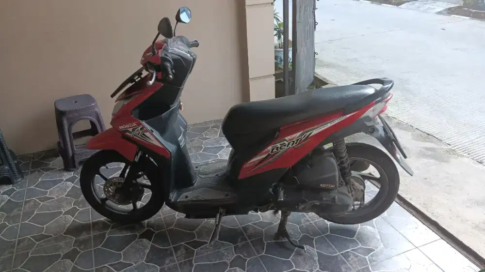 DIJUAL HONDA BEAT 2015