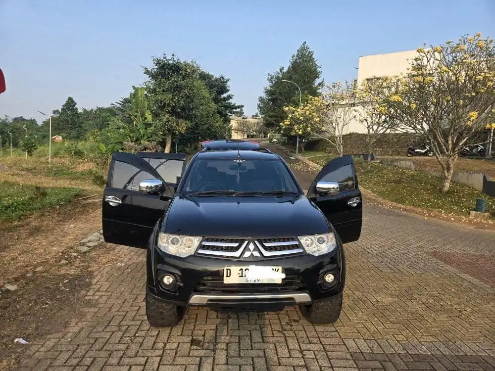 Mitsubishi Pajero Exceed 2014 mulus siap pakai