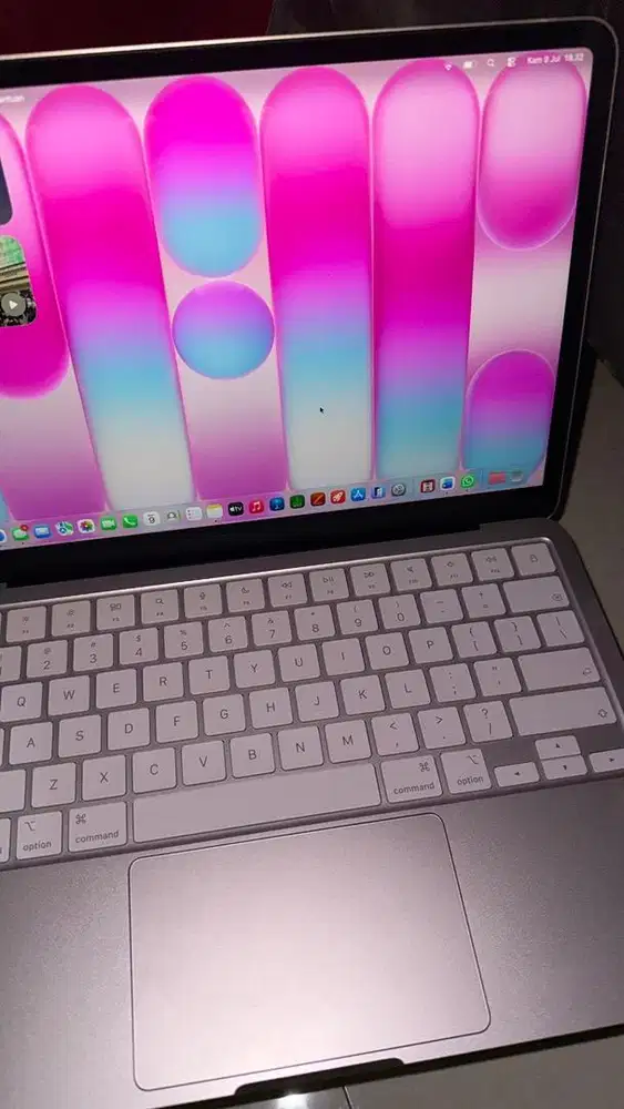 MacBook Neo 8/256