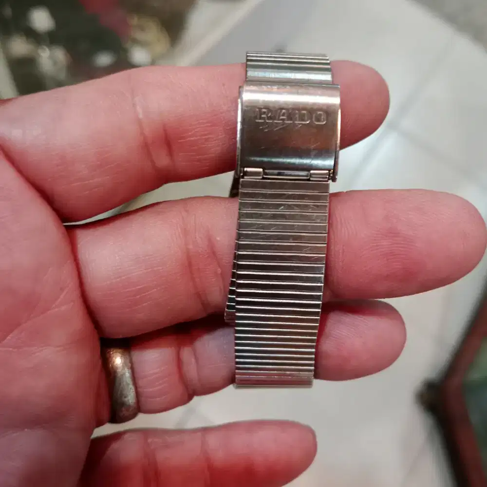 Di jual jam tangan merk Rado
