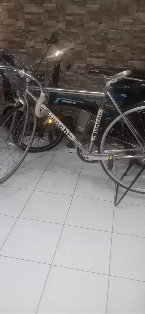 Dijual Sepeda Balap merk Bianchi
