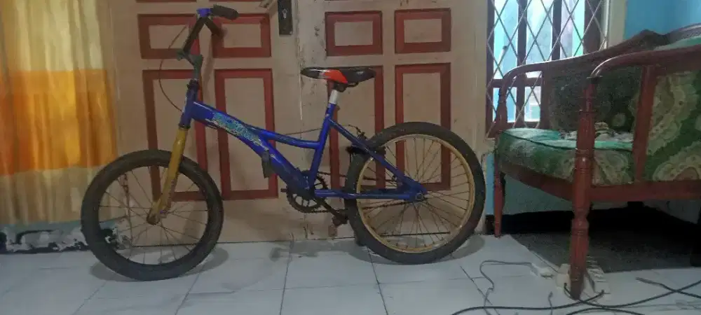 Sepeda BMX UK 20