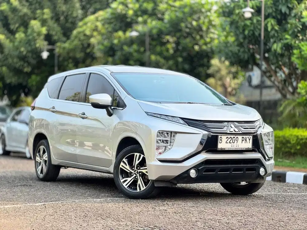Xpander exceed at 2020 Silver