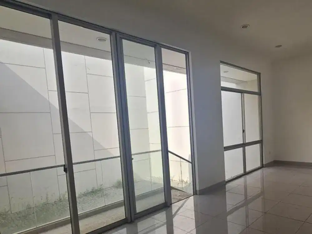 Jarang Ada! Jual Cepat Rumah Pik2 Uk 8X25m2, 2,5Lt, Best Deal