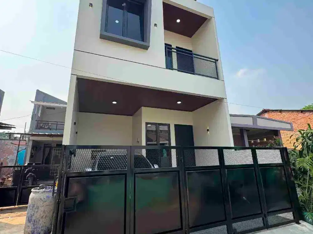dijual rumah minimalis dua lantai dipondok kacang timur