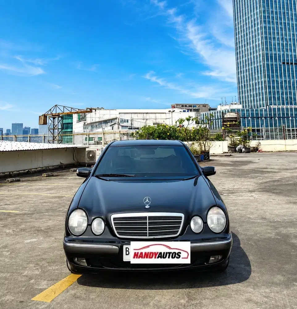 Mercedes Benz E240 2001 W210 Automatic Hitam Metalik